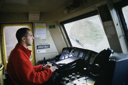 Aux commandes d'un BB 67400 dans la rampe de Longueville en 2004